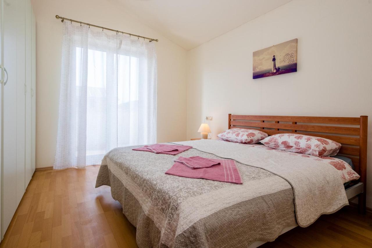 Nikolina Rab Apartments ラブ エクステリア 写真